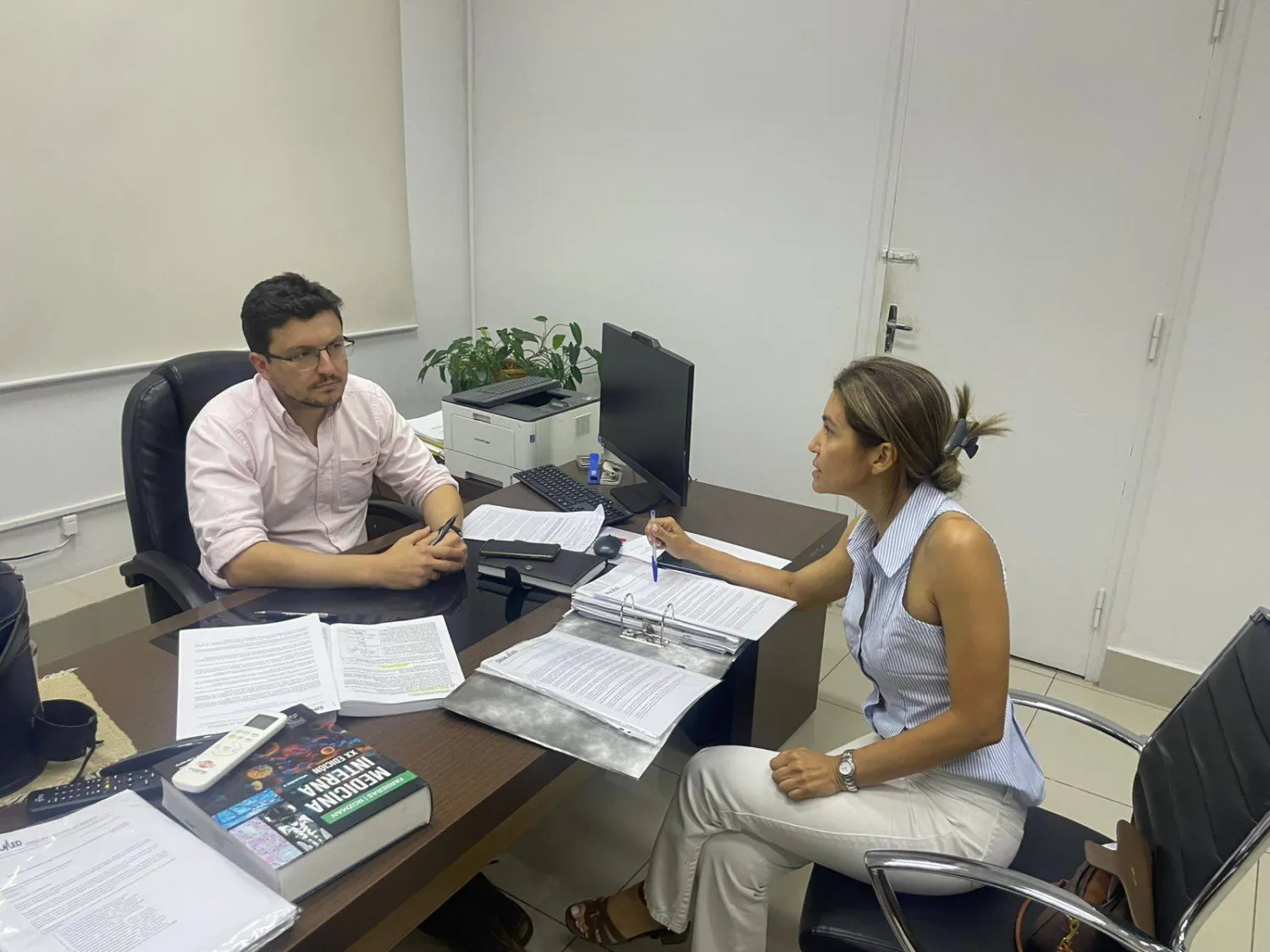 SINAMED y el Viceministerio de Salud analizaron demandas del sector médico