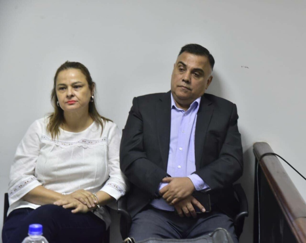 Tribunal absuelve a Díaz Verón y alega “trabajo deficiente” de Fiscalía