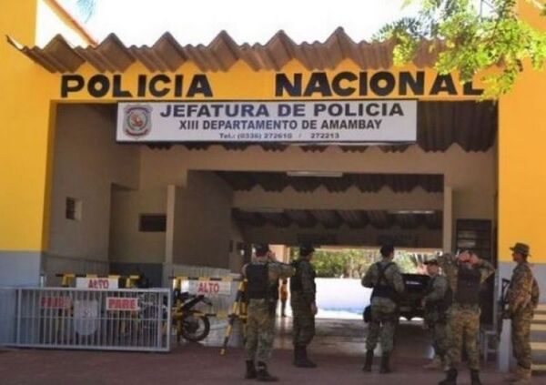 Varios cambios tras detención de personal policial que supuestamente filtraba datos a narco