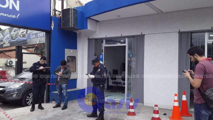 Asaltante muere en golpe frustrado a financiera