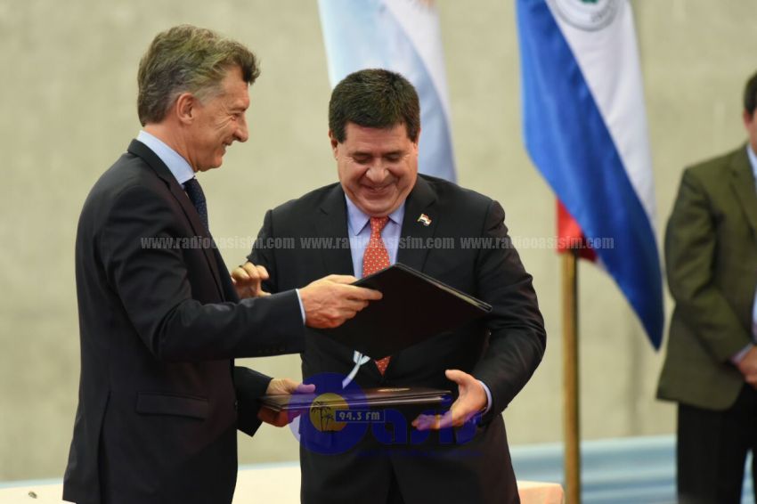EBY: Cartes ya recibió las notas y se espera definición