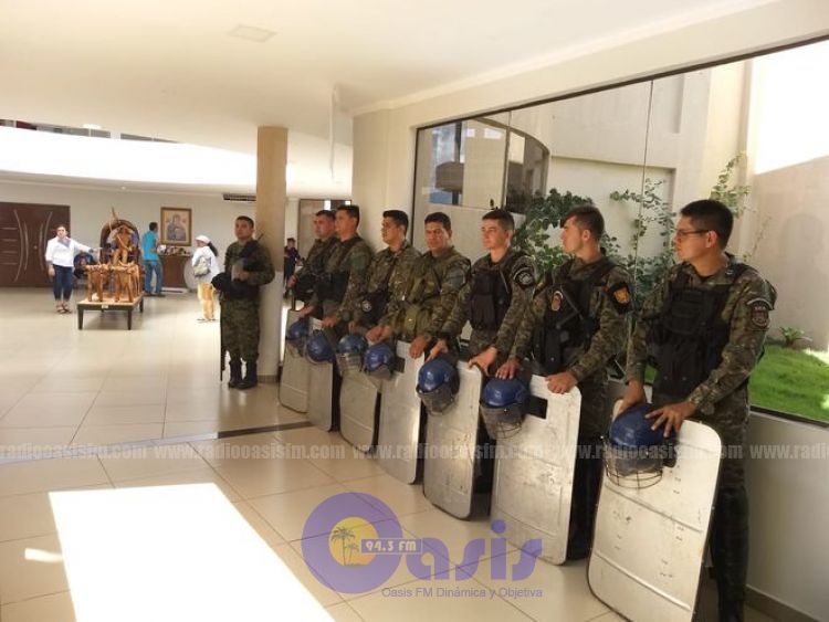 Preparan fuerte dispositivo de seguridad en la Municipalidad ante amenaza de atentado
