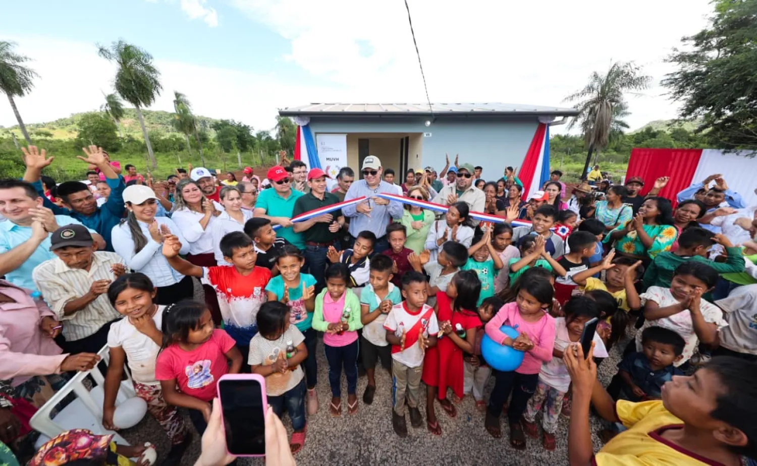 Amambay: Gobierno cierra el año cumpliendo el sueño de la casa propia a 166 familias