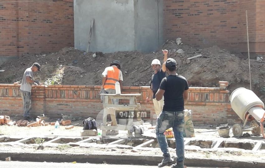 Cuarentena inteligente desde el 4 de mayo: pase libre a construcción y fábricas en 1ª etapa