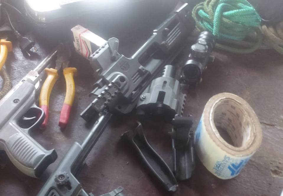 Tras allanamientos incautan artículos tácticos en distrito de Pedro Juan