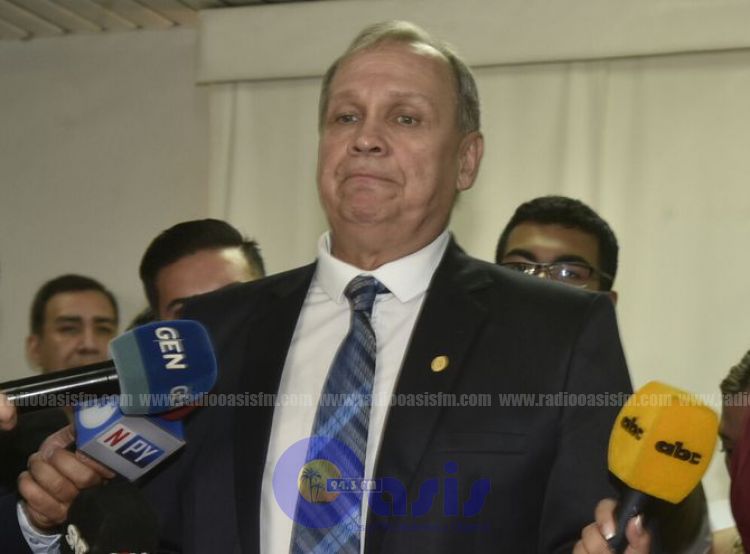 Mario Ferreiro renuncia a la intendencia de Asunción
