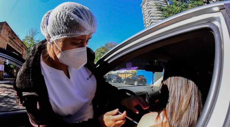 Baja cobertura y desconfianza: las vacunas son seguras y nos protegen, afirma Salud