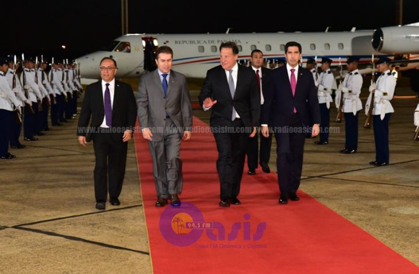 Presidente panameño realiza visita oficial a Paraguay
