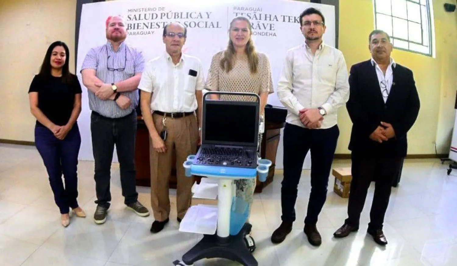 Salud Pública refuerza terapias intensivas con entrega de nuevos equipos biomédicos