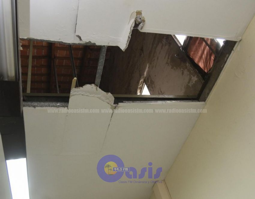 Cae cielo raso en Diputados