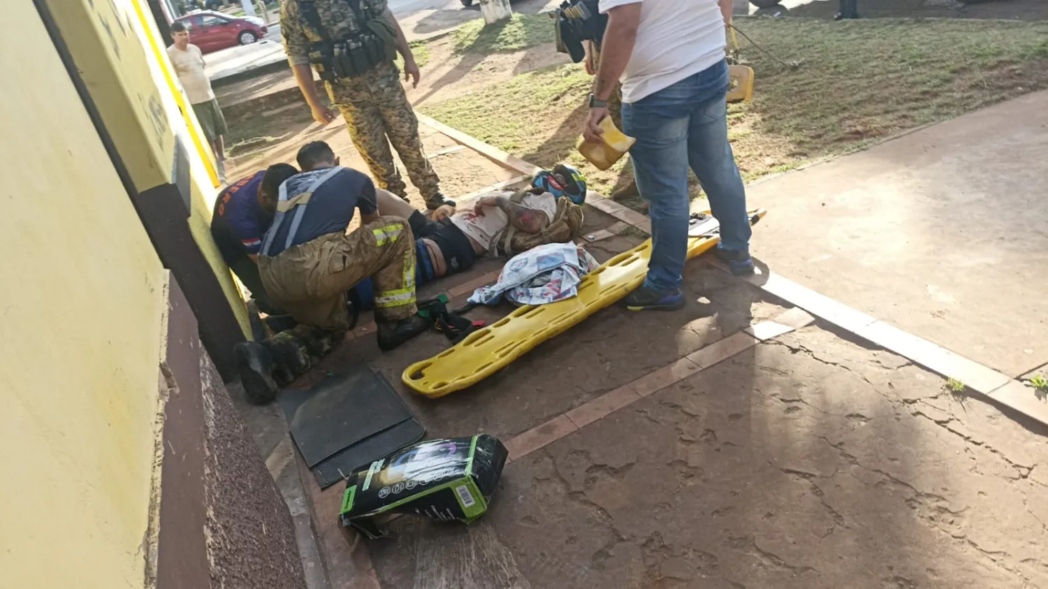Motociclista sufre graves lesiones tras colisionar con patrullera policial en Pedro Juan