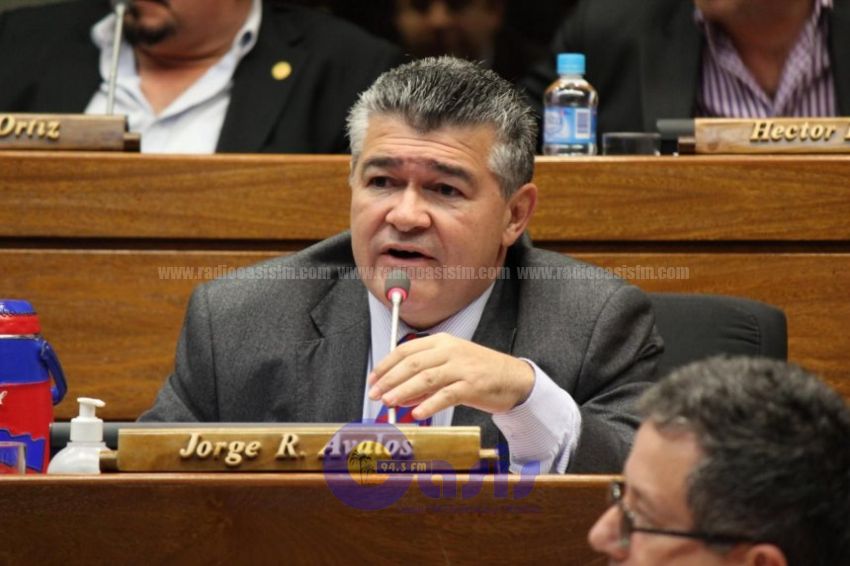 Funcionarios corruptos tendrán mismo trato que narcos