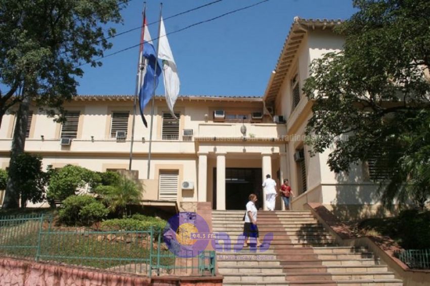 Fiscalía investiga compras irregulares de medicamentos en Salud