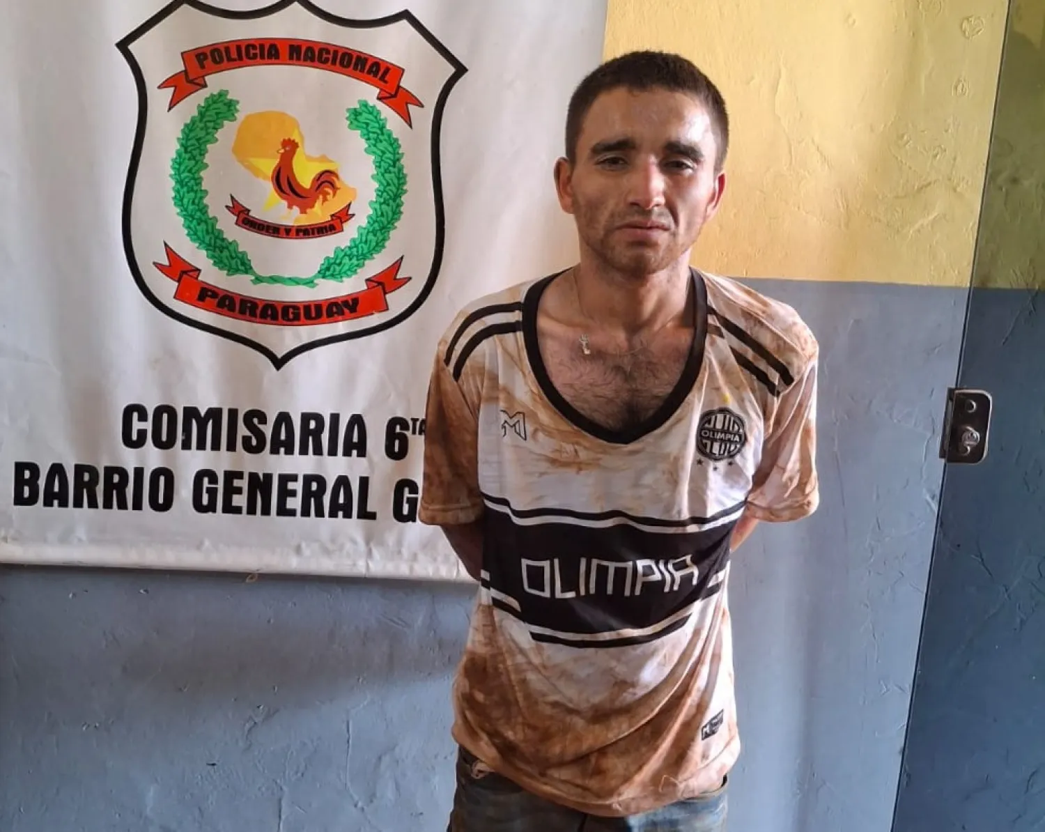 Vecinos reducen a presunto ladrón de motocicleta y lo entregan a la Policía en Pedro Juan