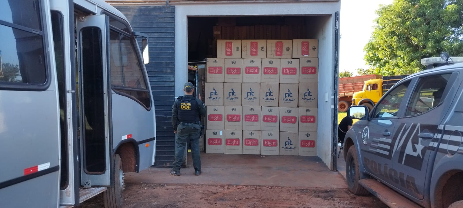 DOF allana depósito e incauta más de 77 mil paquetes de cigarrillos en Itaquiraí