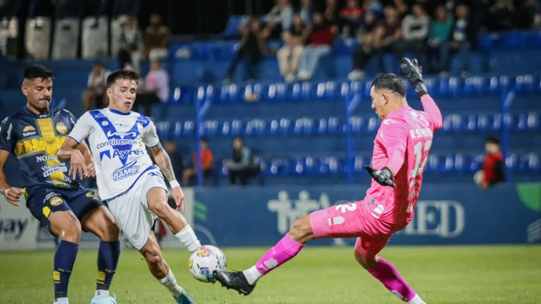 Ameliano gana a Trinidense en un duelo clave