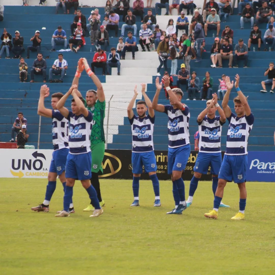 Desde las 17hs, el Gallo va por ser puntero