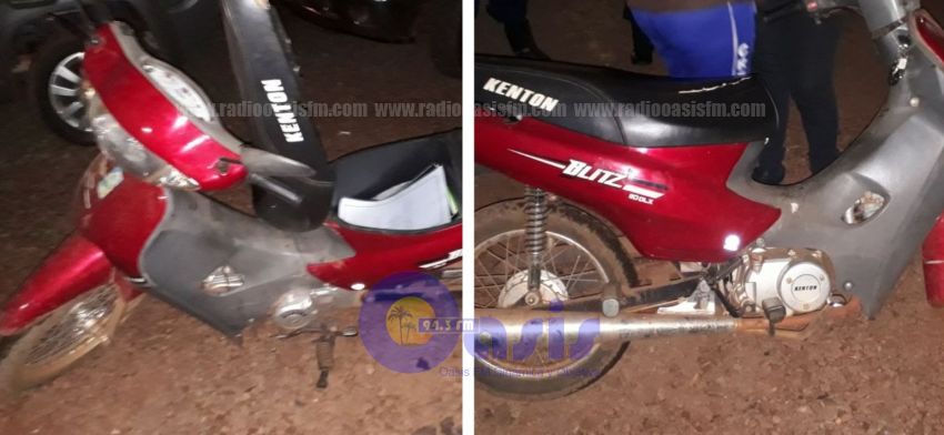 Roban en asalto motocicleta de docente y policía recupera rápidamente en PJC