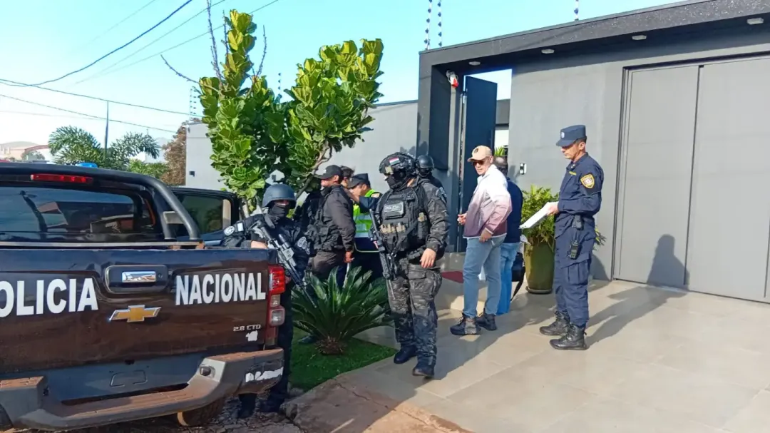 En viviendas y oficinas de la familia Denis desbaratan logística de presunta organización narco