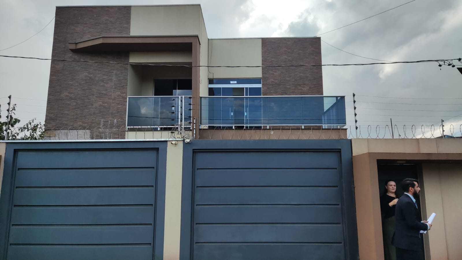 Denuncian a empresa por daños estructurales a una vivienda y polución sonora