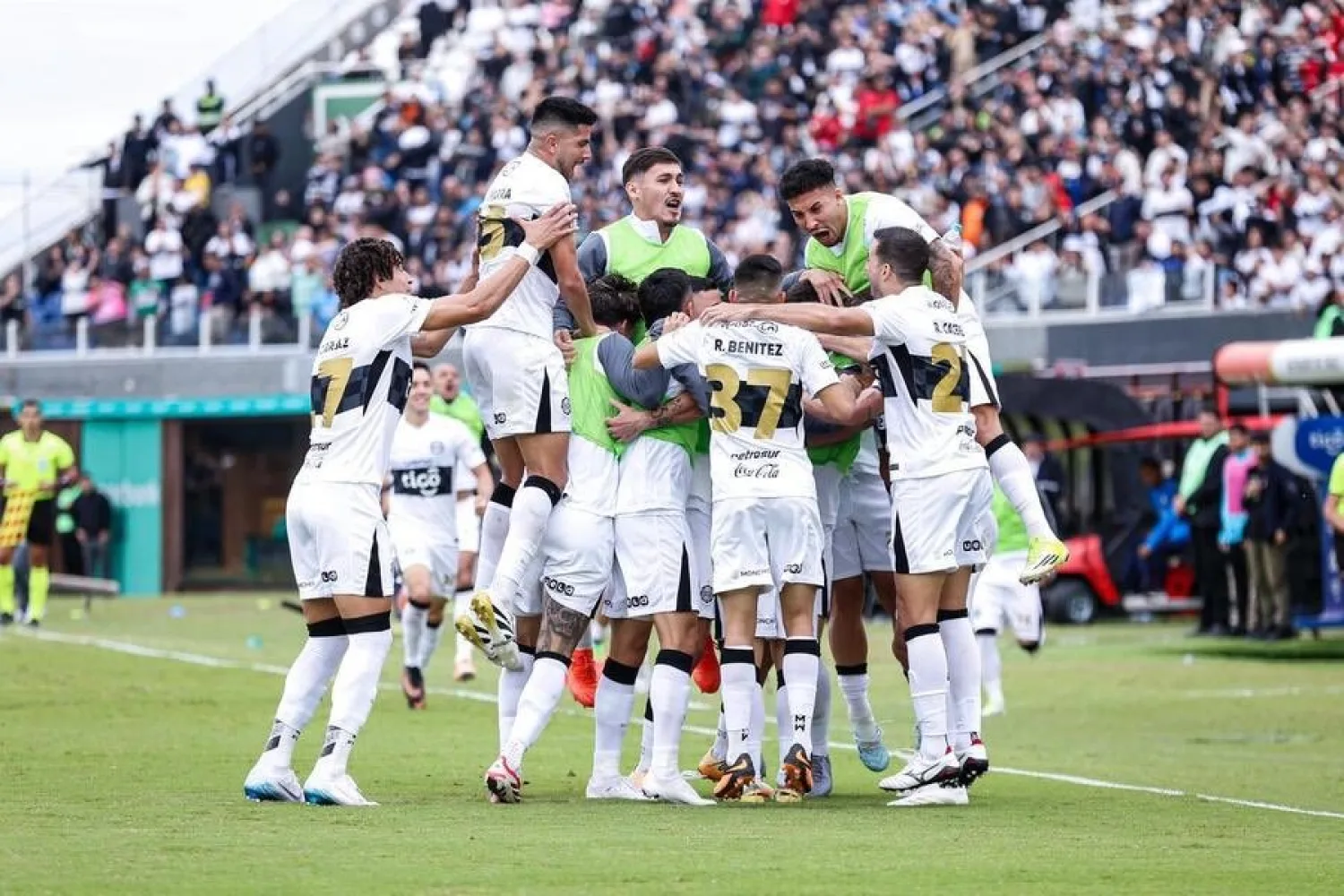 ¡Olimpia es el campeón del torneo Apertura 2026 y alcanza su título n° 48 en su historia!