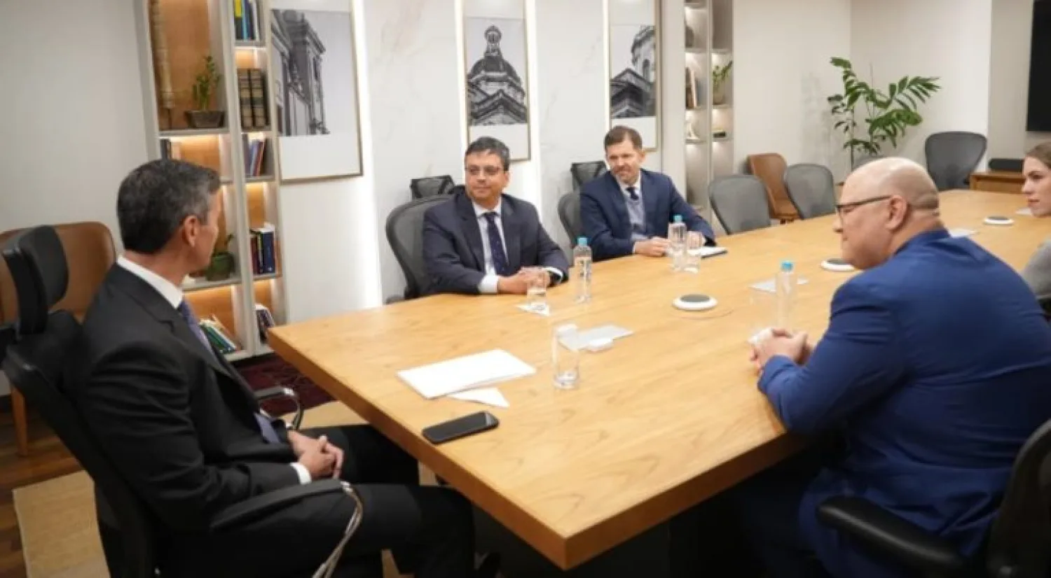 Informe del FMI resalta notable resiliencia y crecimiento sólido de la economía paraguaya