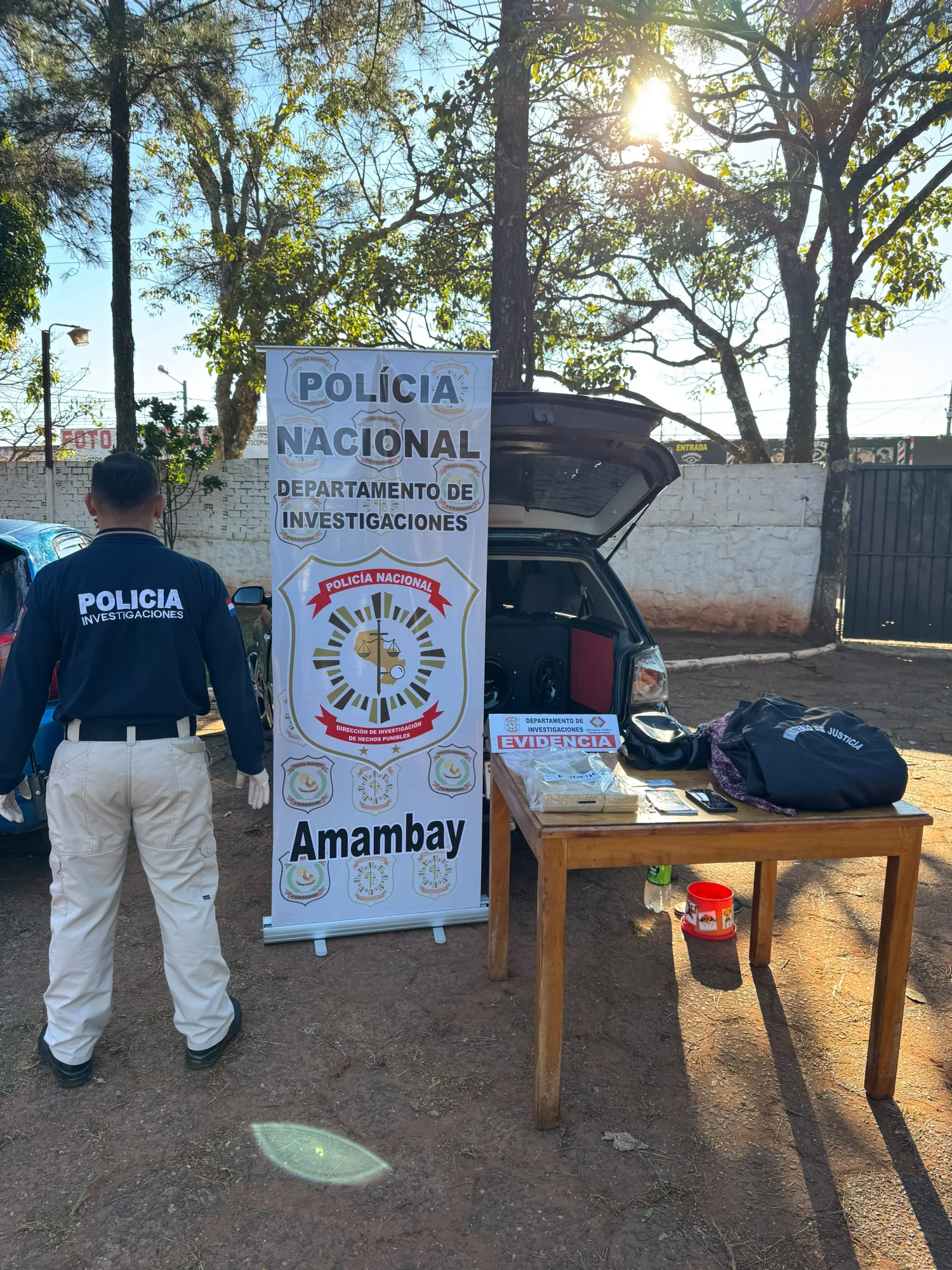 Detienen a agente penitenciario con más de 2,7 kilos de supuesta marihuana en Pedro Juan