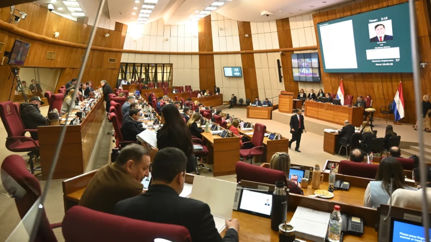 Diputados sancionan préstamo de USD 75 millones para financiar caminos rurales y puentes en siete departamentos