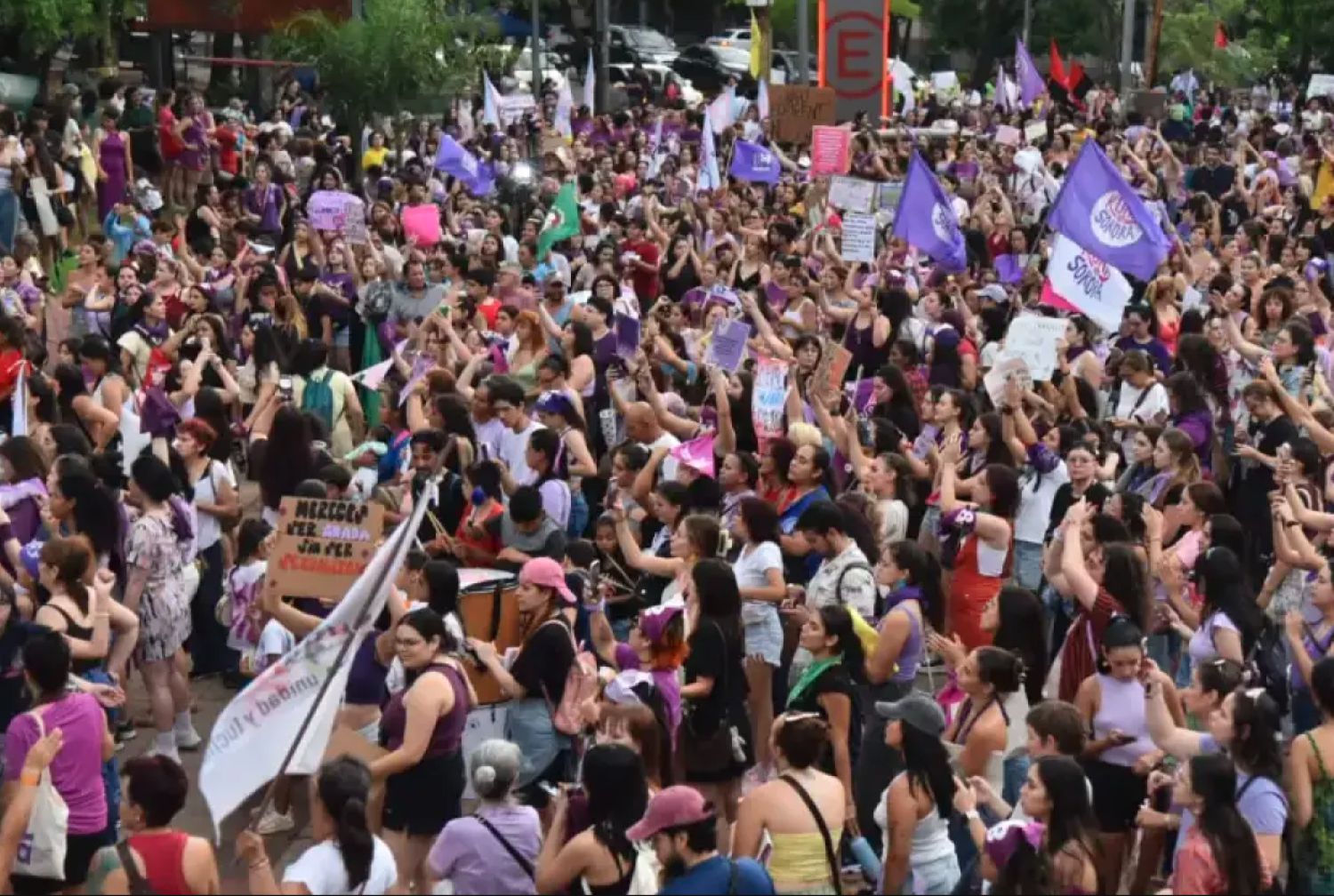 8M: Mujeres marcharon en su día para poner en la mira las injusticias laborales